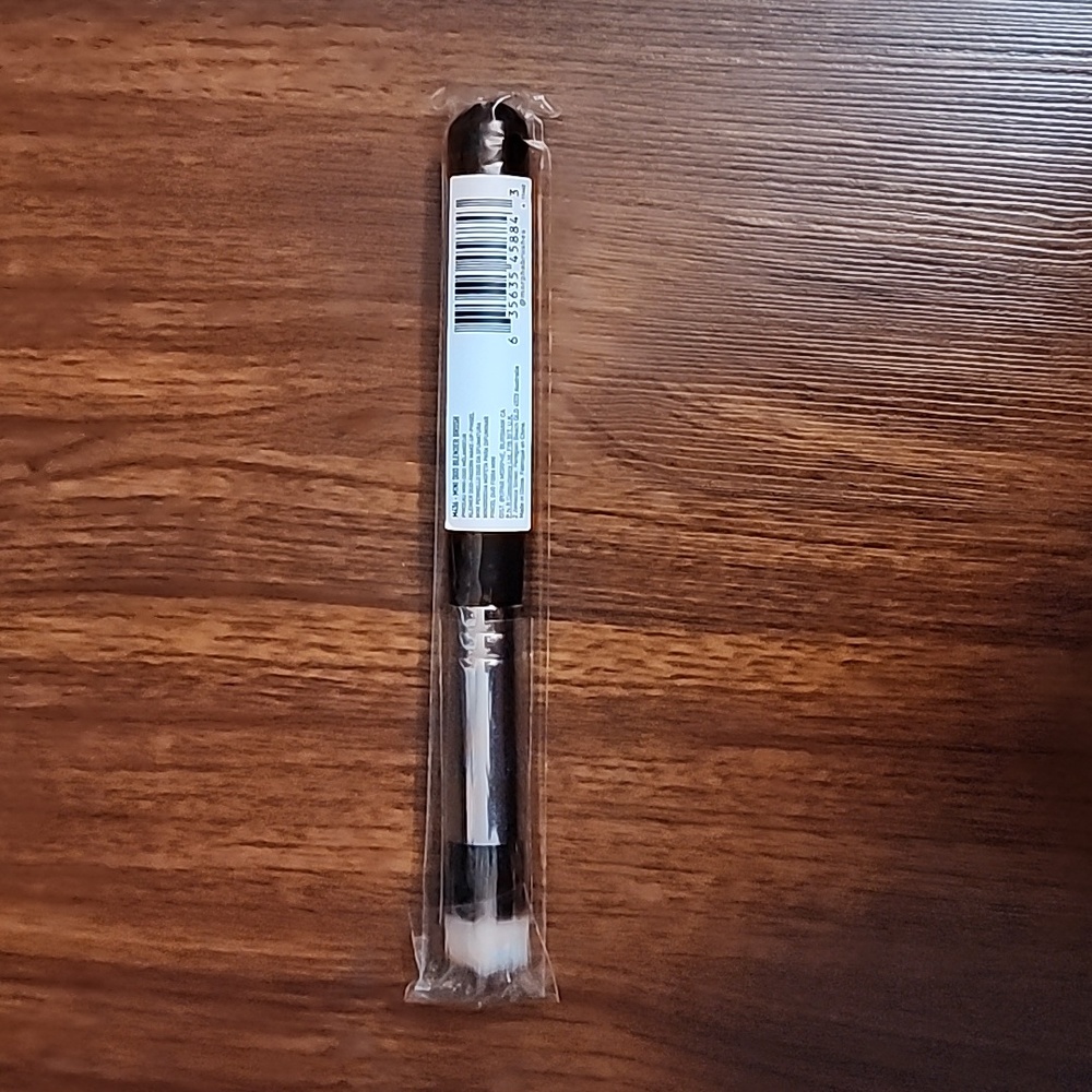 Morphe m436 brush